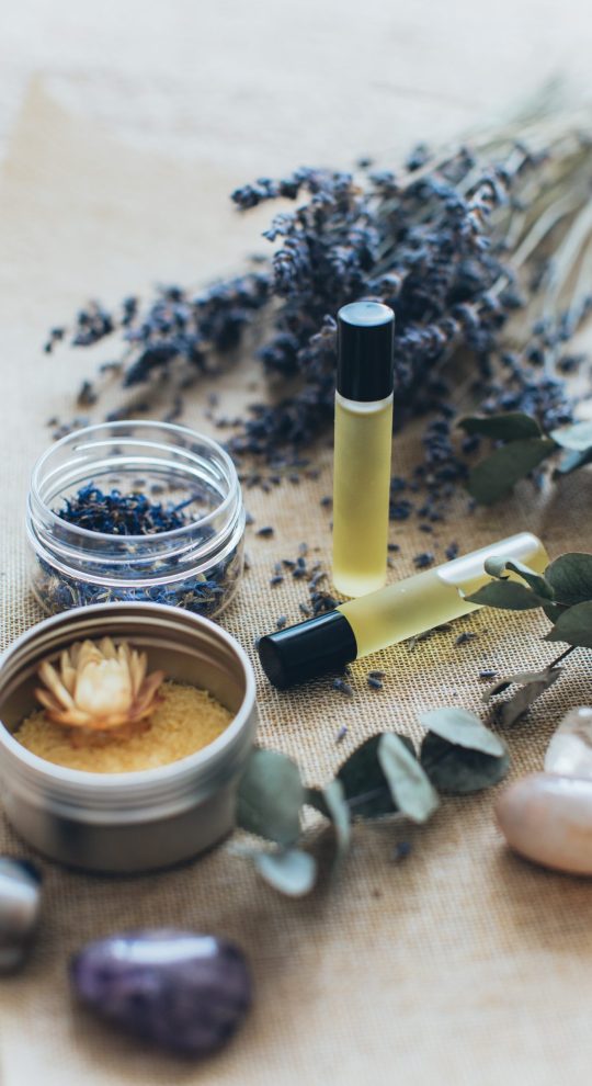 lavender-and-massage-oils-3865676