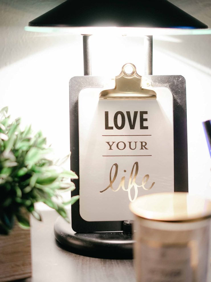 love-your-life-clipboard-decor-811575 (1)